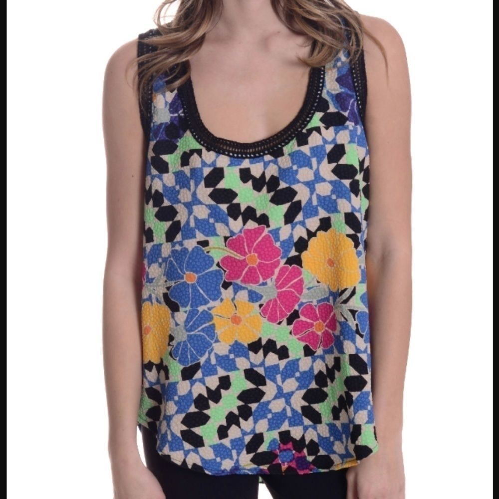NEW - 🆕 Weston Wear Lily Lace Edge Floral Tank Top